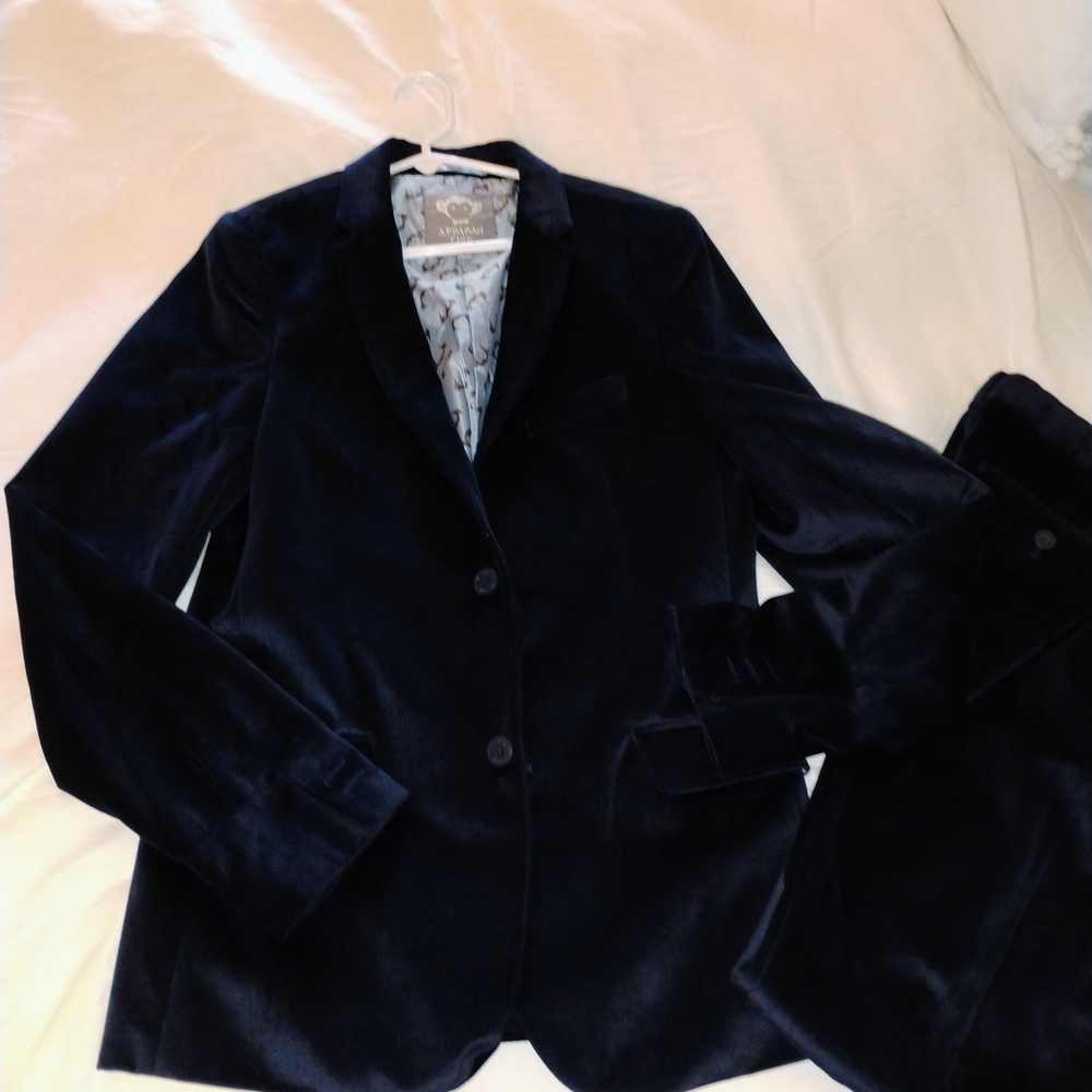 Appaman Boys Navy Velvet Suit Size 16